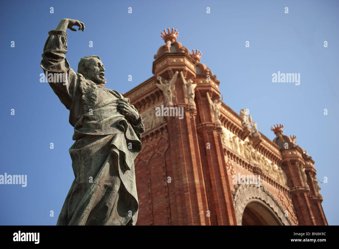 Pau Claris-Statue vor dem Arc de Triomf in Barcelona, Spanien. Stockfoto