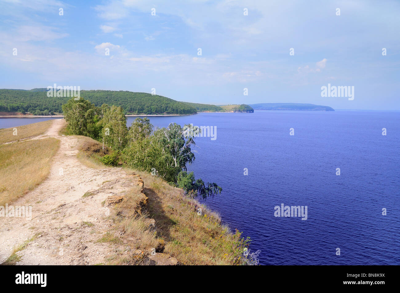 Wolga und Spuren im russischen National Park 