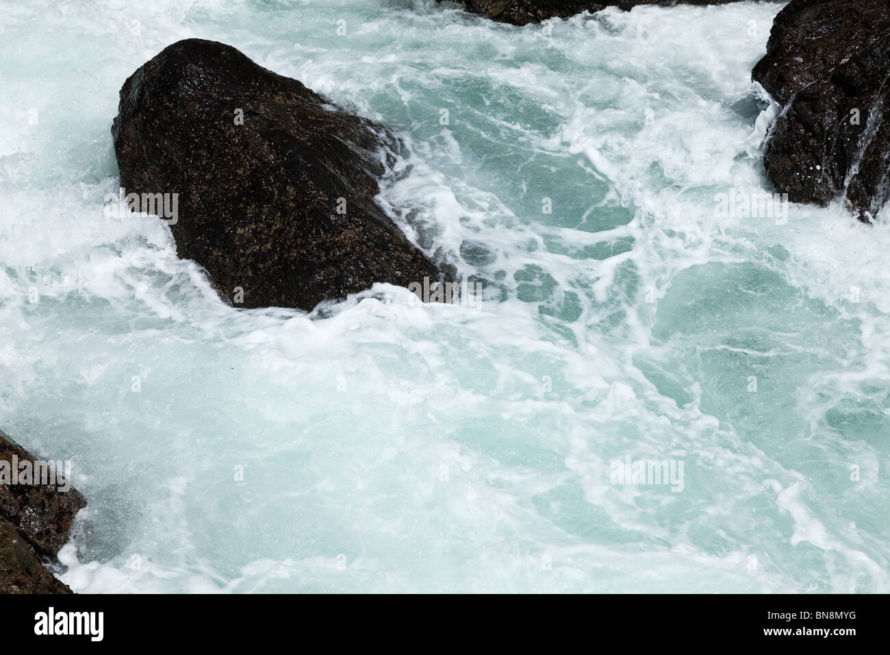 Rock und Wave, Wildwasser Stockfoto