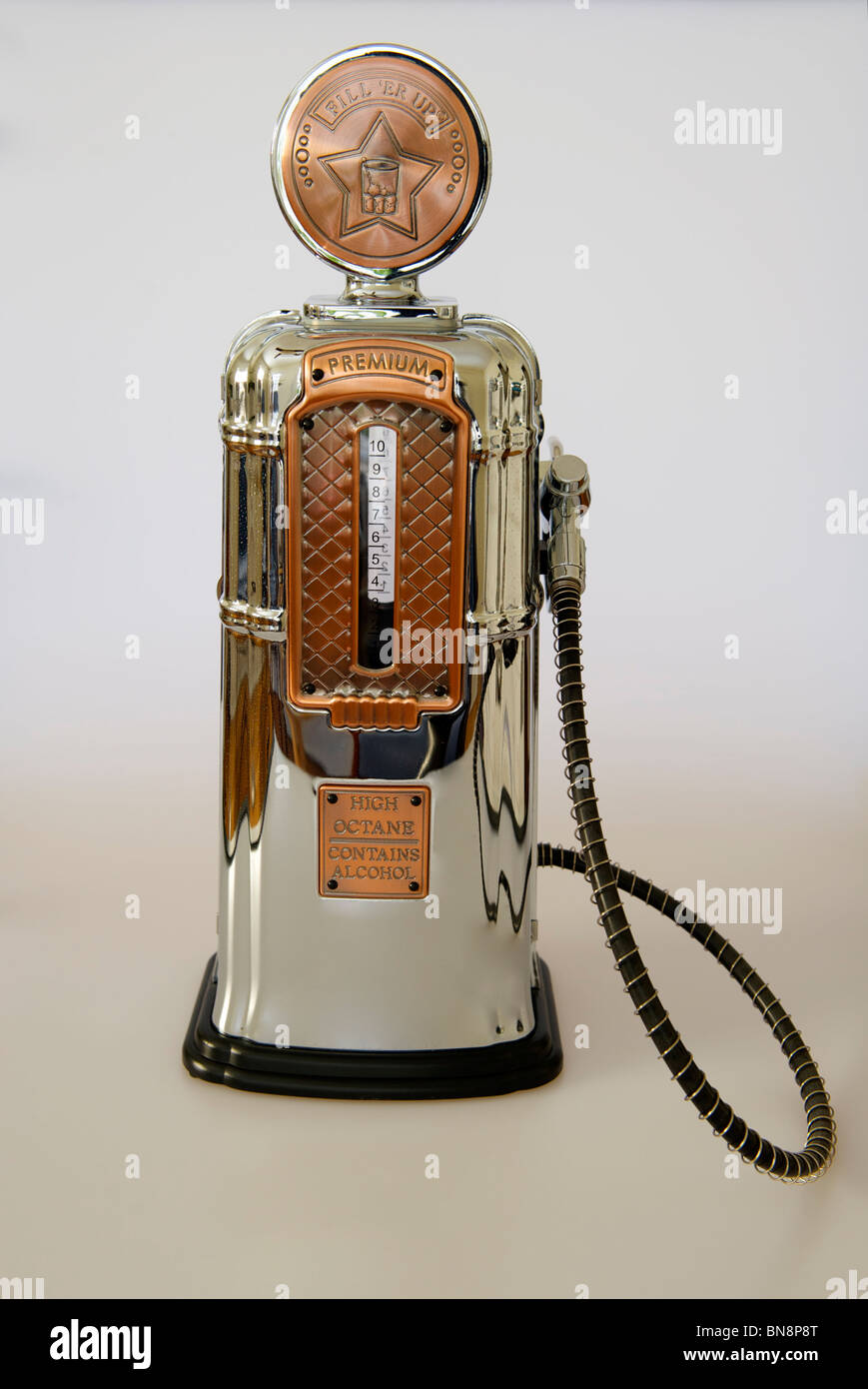 1930 Vintage Gas Pump / Schnaps Spender Stockfoto