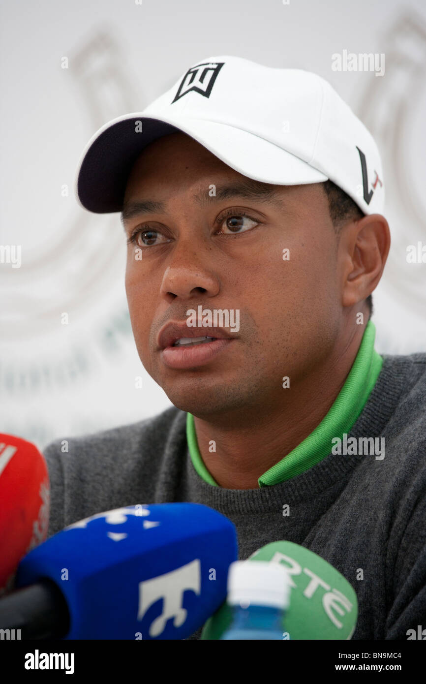 Tiger Woods bei Pressekonferenz Adare Manor Hotel pro-am Golfturnier, 6. Juli 2010 Stockfoto