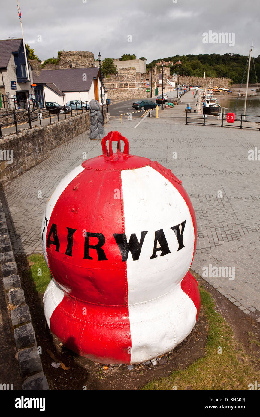 Wales, Gwynedd, Conway, Flusses Conwy Quay, Fairway maritime Safety Boje Stockfoto