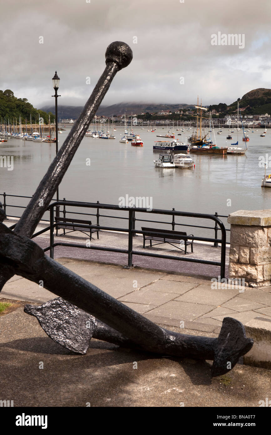 Wales, Gwynedd, Conway, Flusses Conwy Quay, riesige Gusseisen Anker Stockfoto