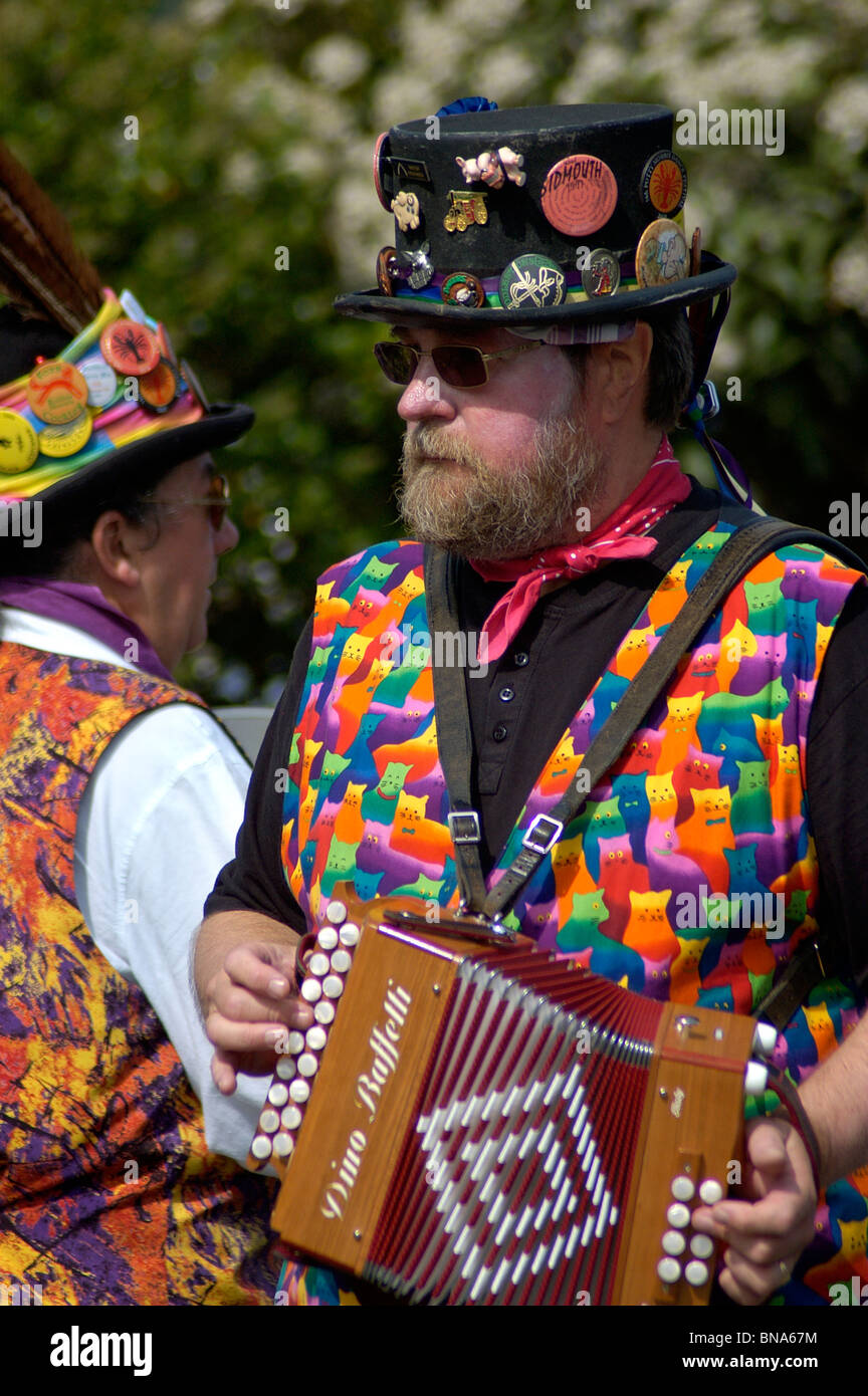 Morris Dancers auf dem Töpfchen Festival in Sheringham Norfolk Stockfoto