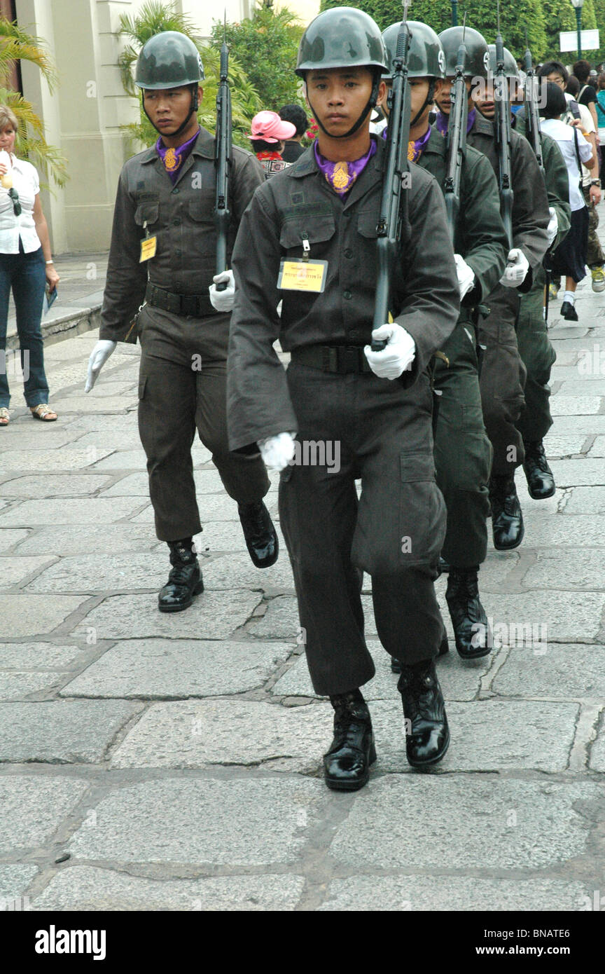Thailändische Soldaten auf der Parade in Bangkok Thailand Stockfoto