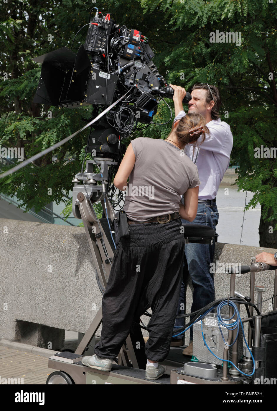 Kameramann mit einem 3D-Film Kamera. Stockfoto