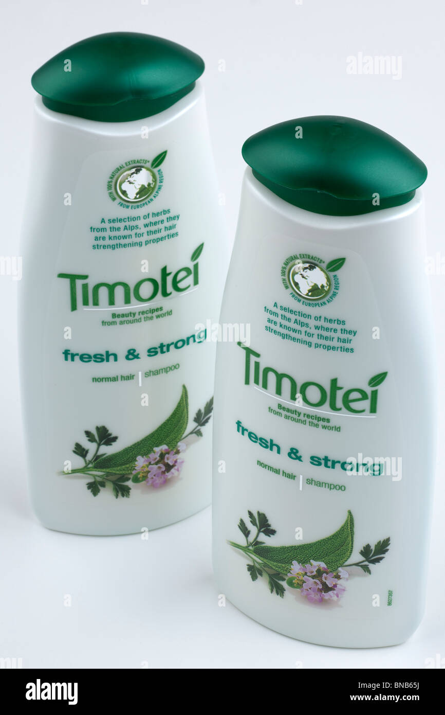 Zwei Flaschen Timotei shampoo Stockfoto