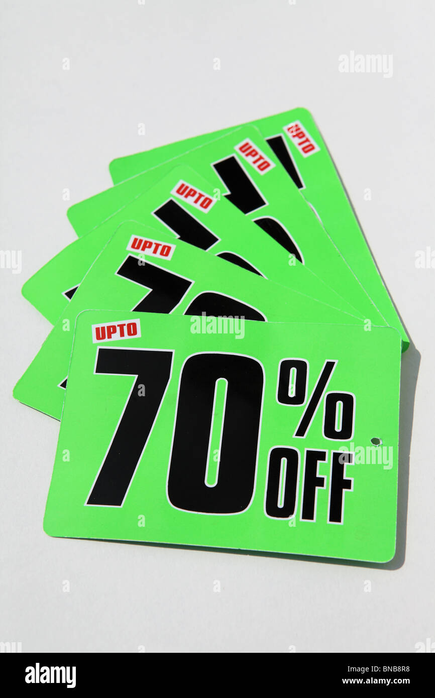 Tags bieten "bis zu 70 Prozent aus." Stockfoto