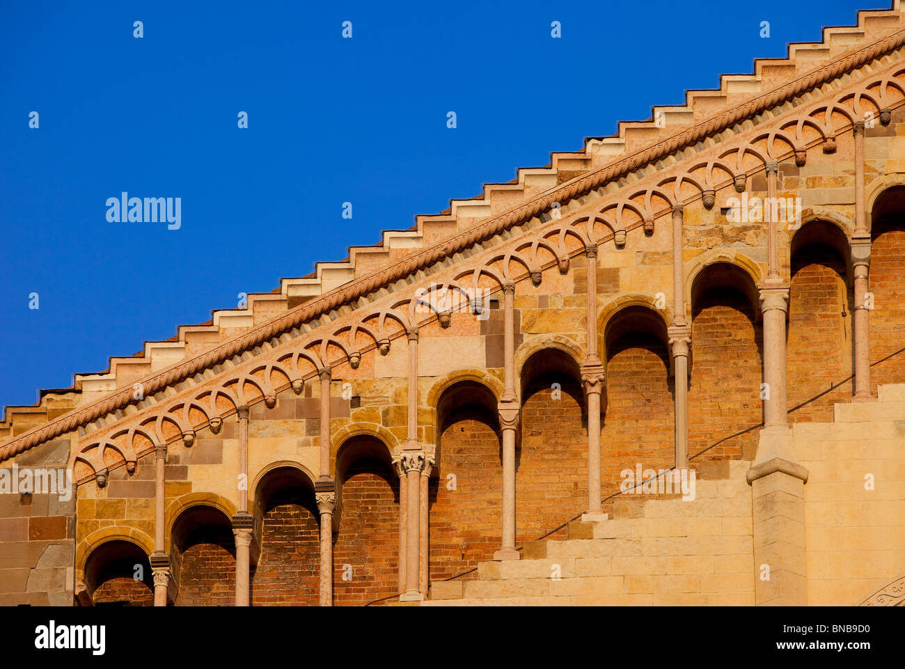 Dachlinie Detail auf dem Dom in Parma, Emilia-Romagna Italien Stockfoto