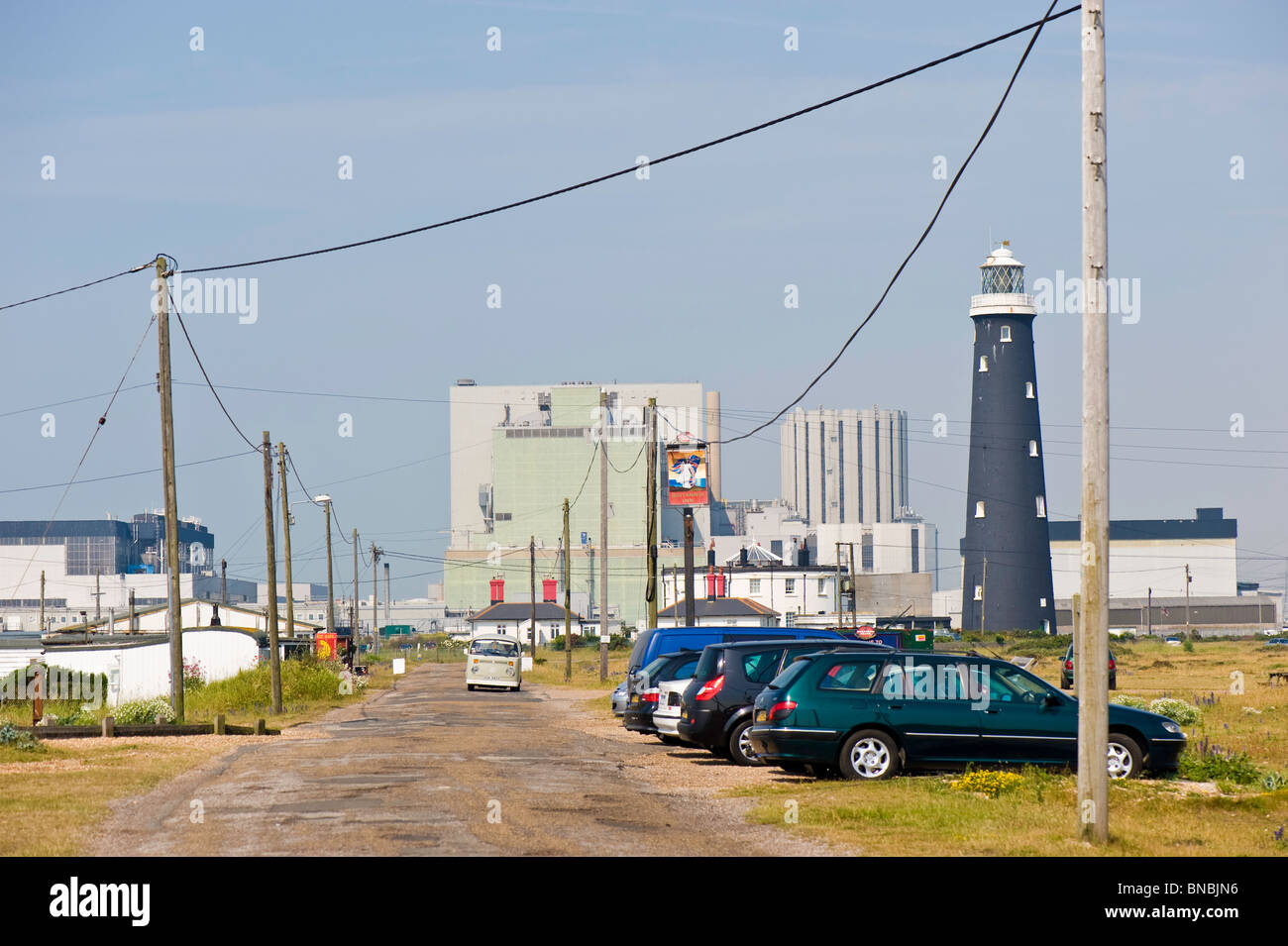 Atomkraftwerk und industrielle Landschaft, Dungeness, Kent, Großbritannien Stockfoto