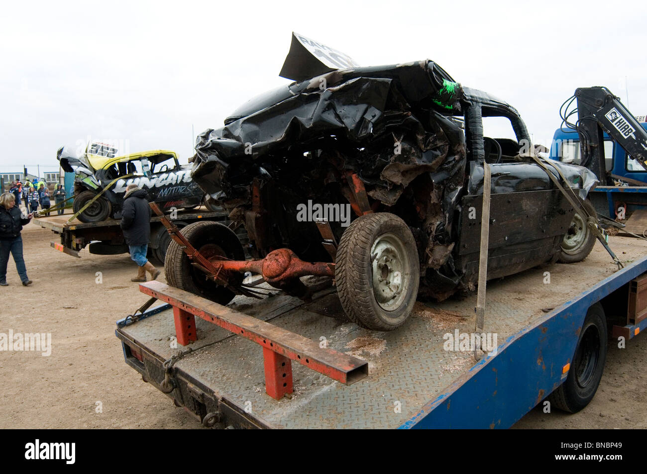 Banger racing crash crashing car Fotos und Bildmaterial in hoher Auflösung Alamy