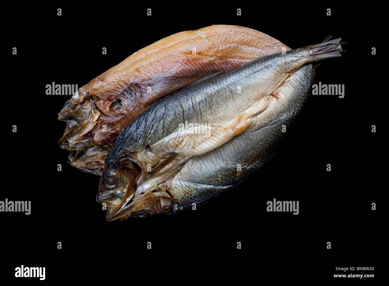 Suffolk Bückling. Ein Kipper ist eine Spaltung, die Heringe, entkernt, gesalzene oder gebeizt und kalt geräuchert Stockfoto