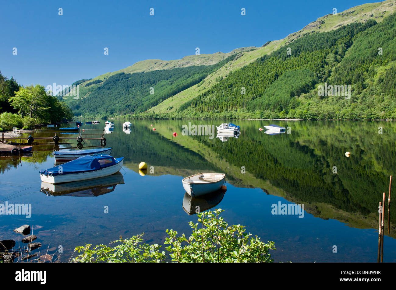 Boote am Loch Eck Cowal Halbinsel nr Dunoon Argyll & Bute Schottland Stockfoto