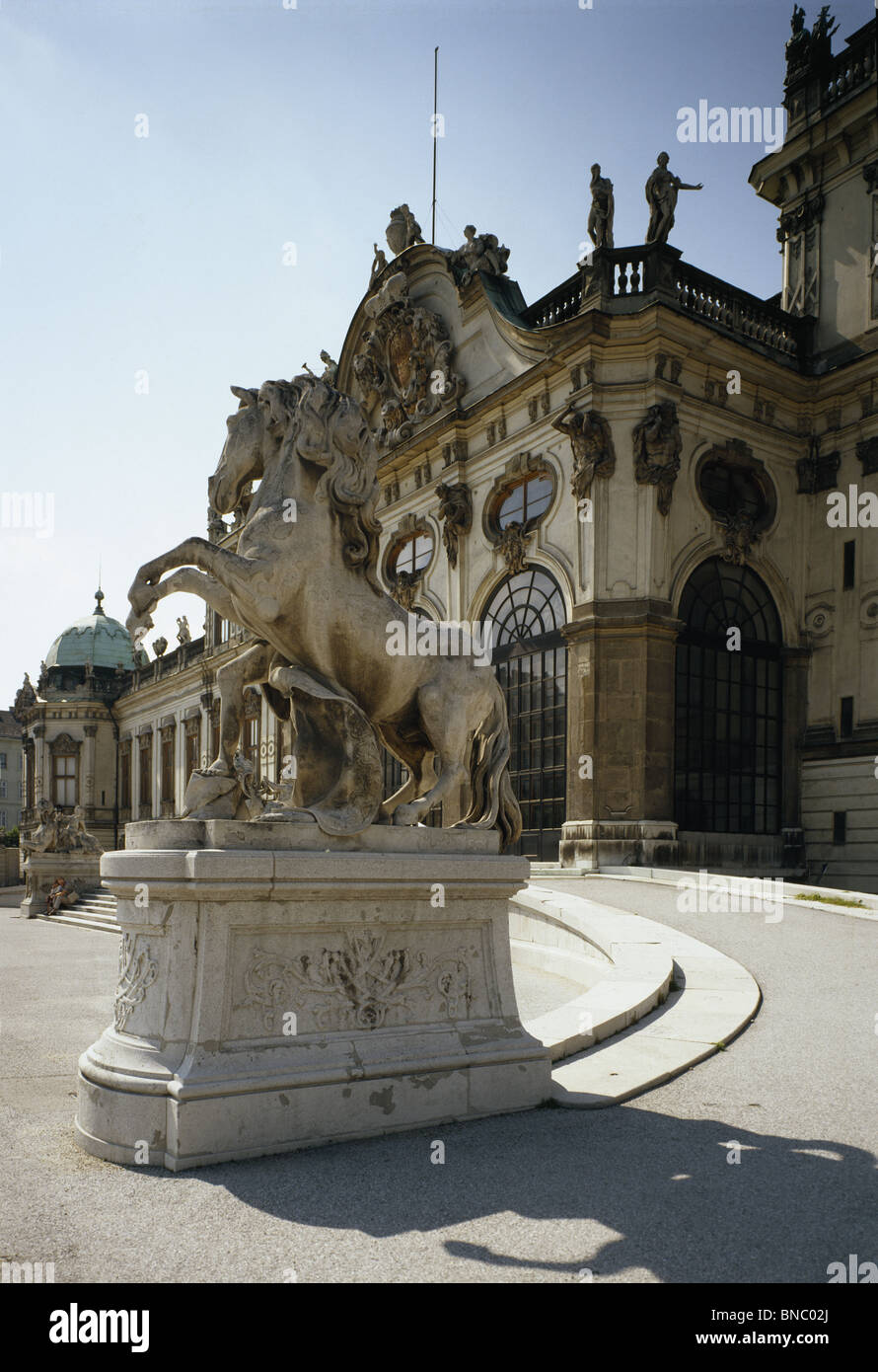 Oberen Belvedere, Obere Belvedere, Wien mit tänzelnden Pferd statue Stockfoto