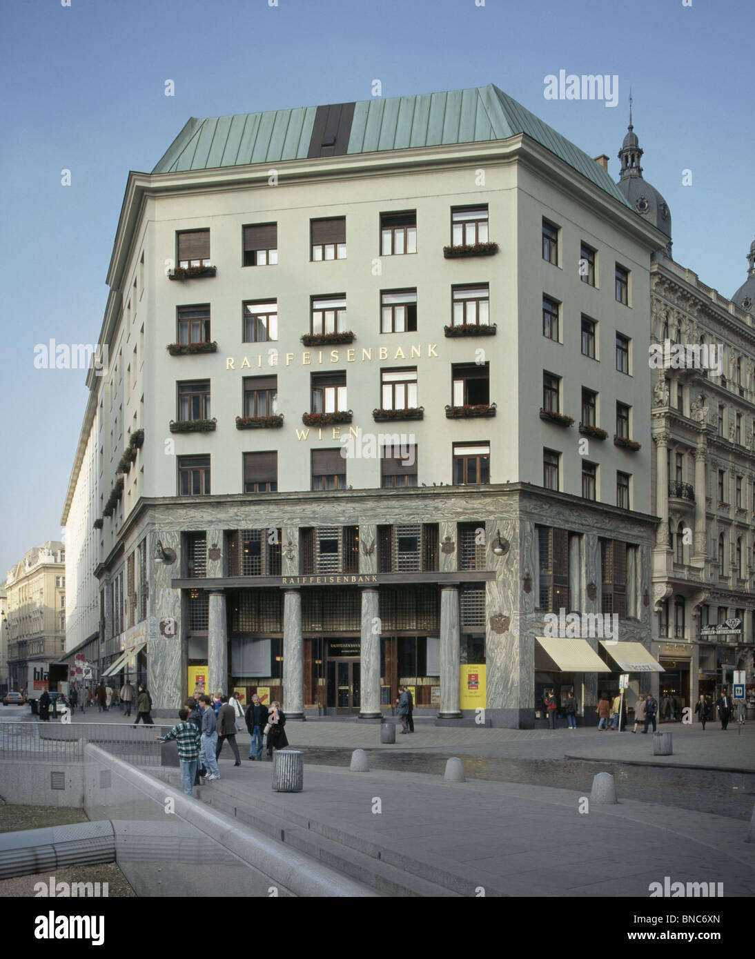 Loos Haus Michaelerplatz, Wien, Österreich. Von Adolf Loos 1910. früher das Goldman-Haus jetzt die Raiffeisenbank. Stockfoto