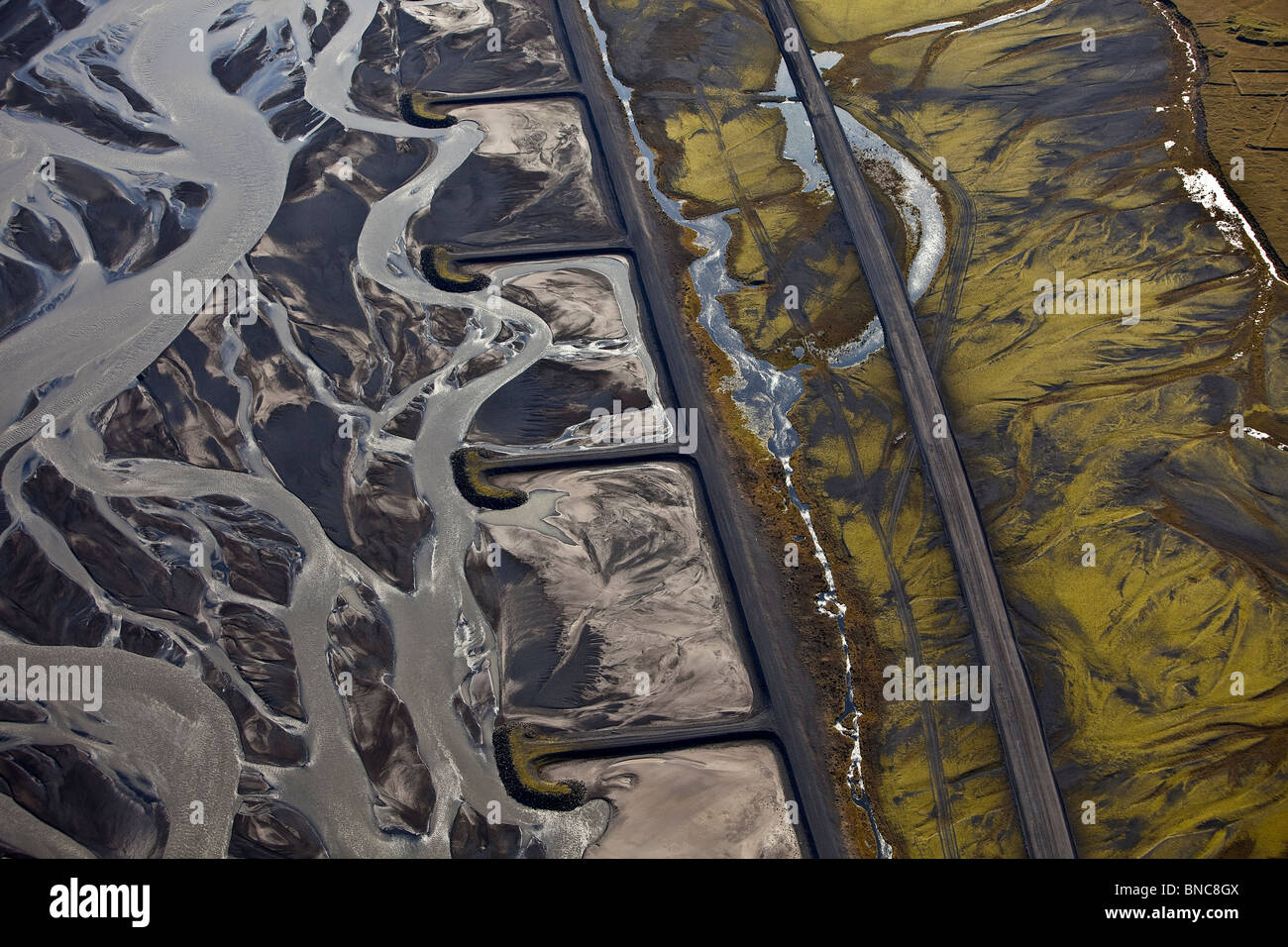 Luftaufnahme von Mustern aus Flüssen, Island Stockfoto