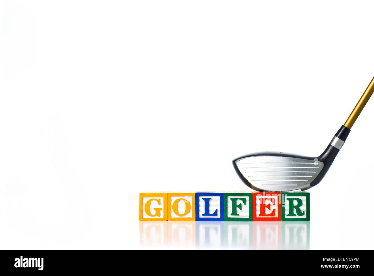 Bunte Kinder-Blöcke Rechtschreibung GOLFER mit einem Golfschläger Stockfoto