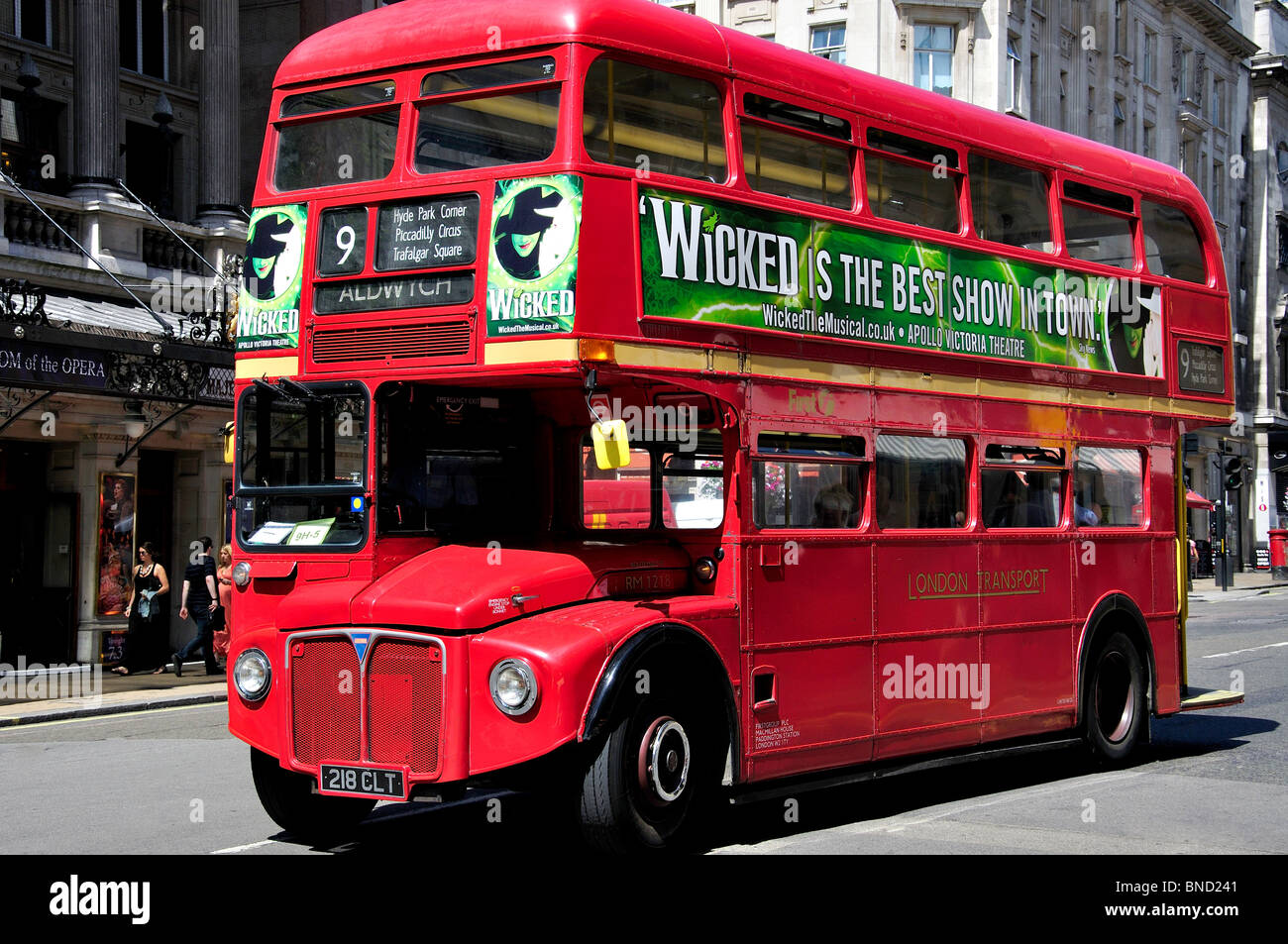 Routemaster bus -Fotos und -Bildmaterial in hoher Auflösung – Alamy