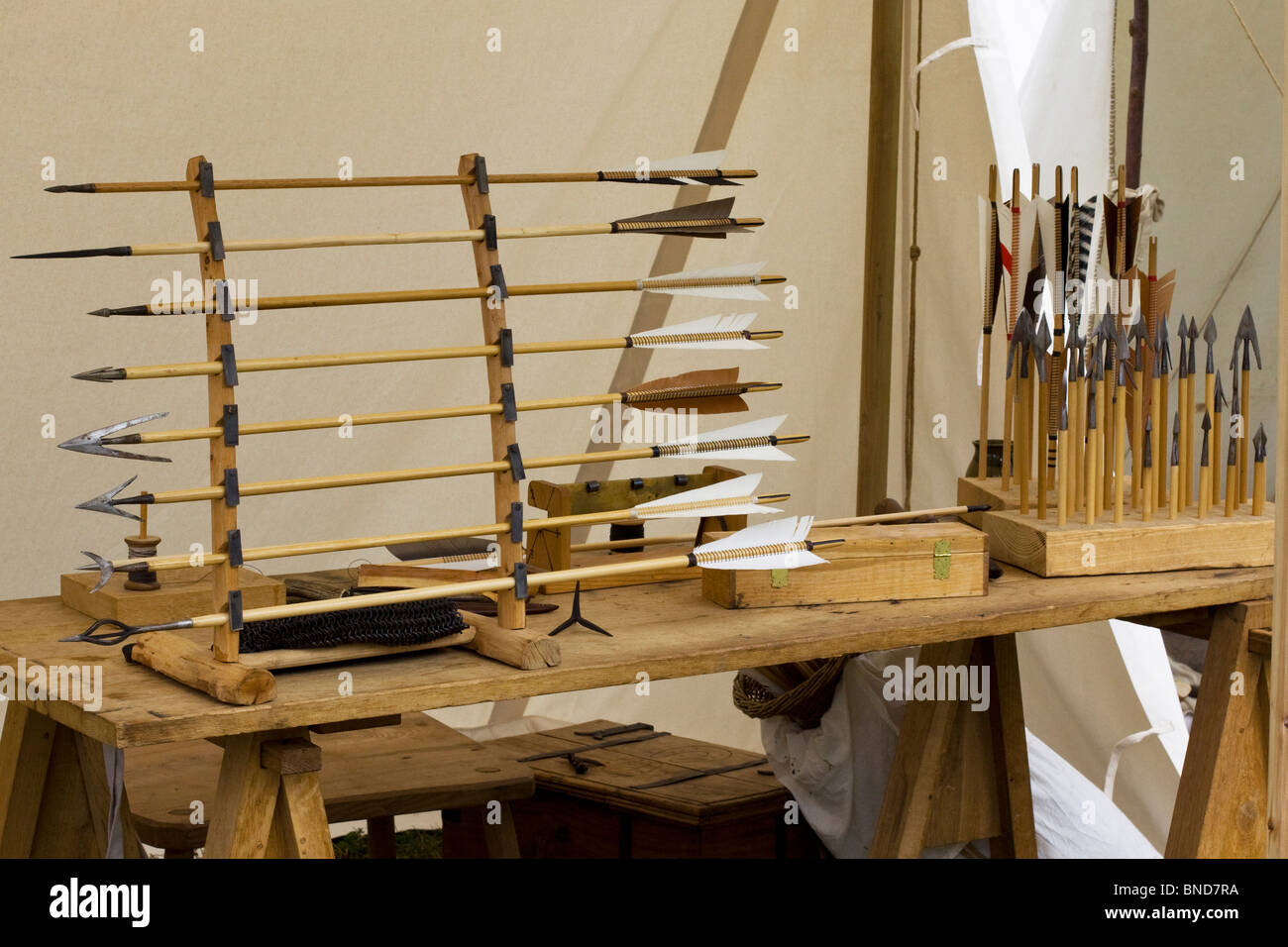 Pfeile auf eine mittelalterliche zeigen in Tewksbury Stockfotografie
