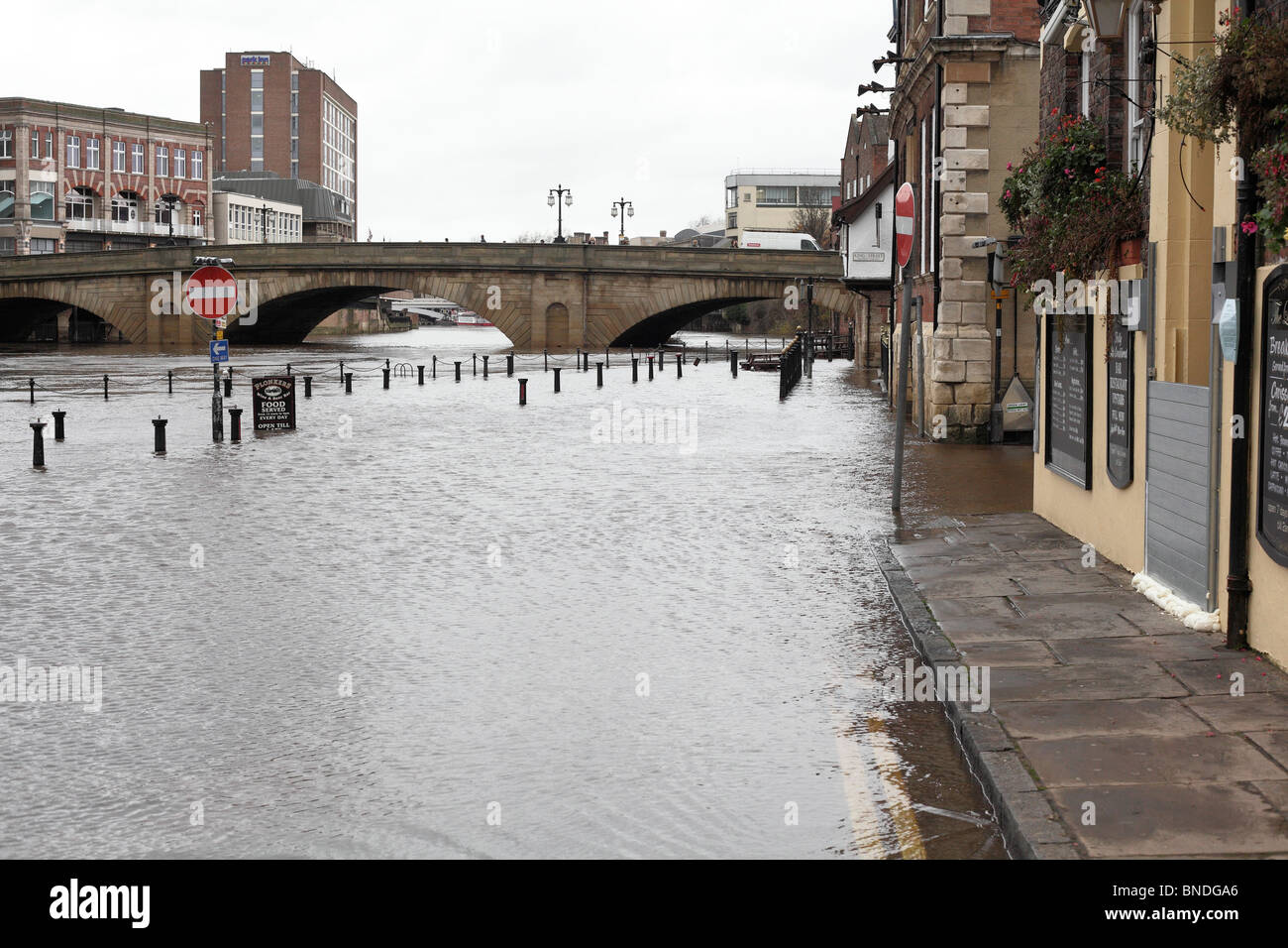 Überschwemmungen in York Stadtzentrum, Yorkshire, Großbritannien, November 2009 Stockfoto