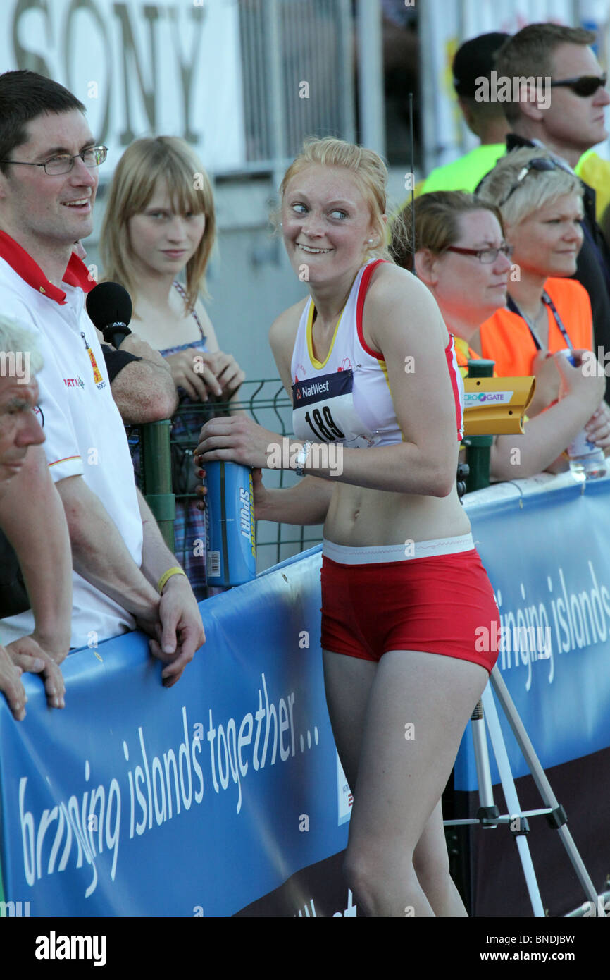 Harriet Pryke Silber IoM beenden Frauen 200m bei Natwest Island Games 2009, 3. Juli 2009 Stockfoto