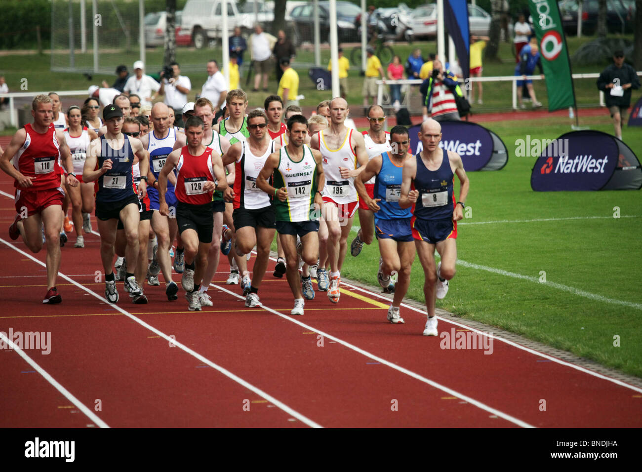 Janne Holmén letztes Rennen Åland gewinnt Halbmarathon Natwest Island Games 2009 in Wiklöf Holding Arena Mariehamn 28. Juni 2009 Stockfoto