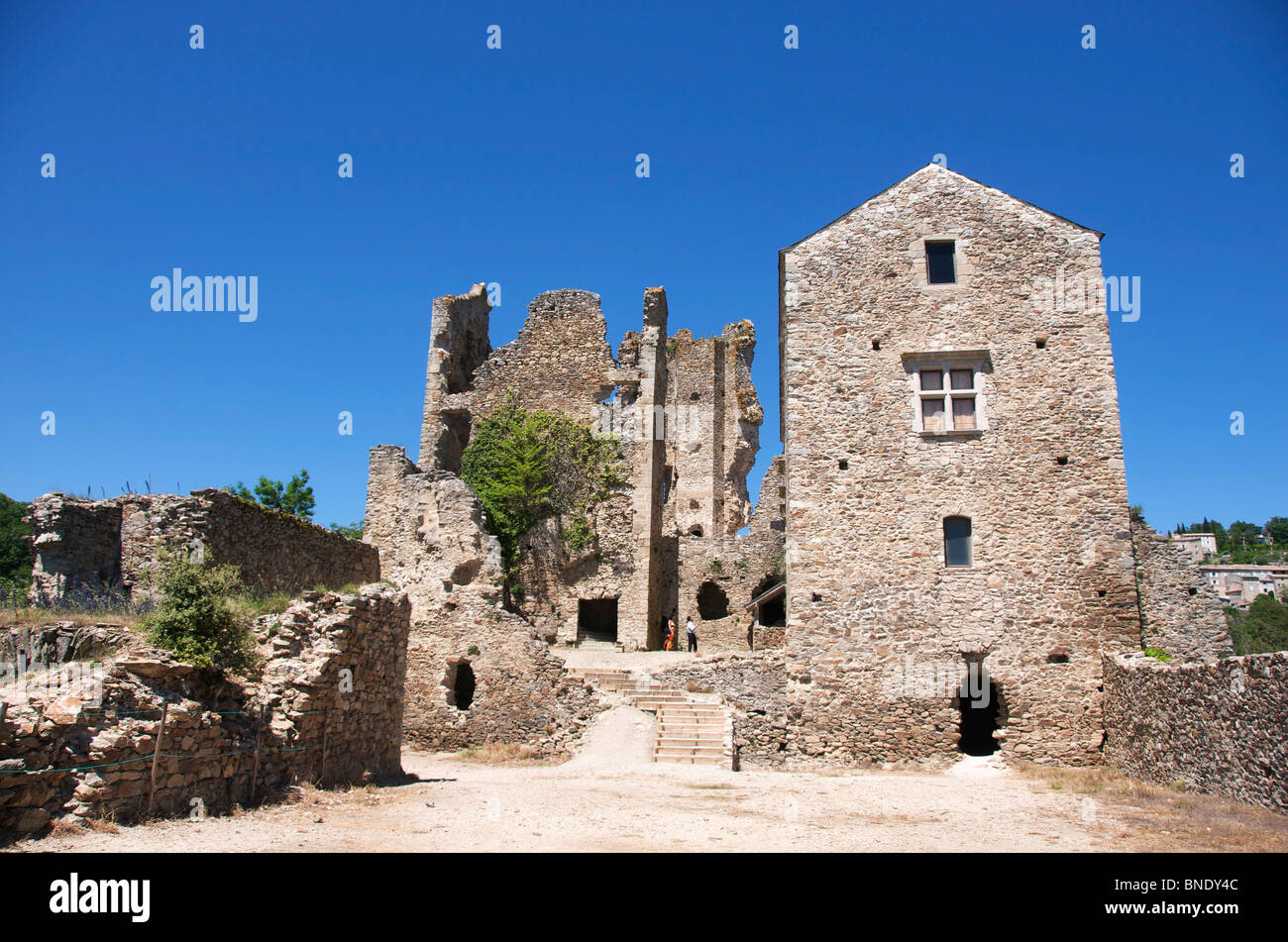 Ruinierte Burg Saissac, Aude, Languedoc-Roussillon, Frankreich, Europa Stockfoto