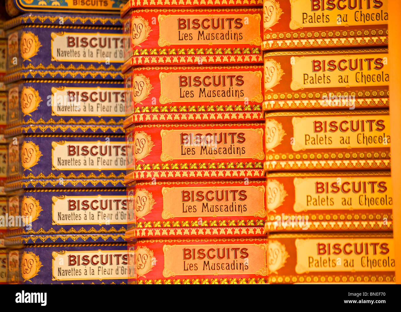 Alte Mode Metall Keks Dosen Stockfoto