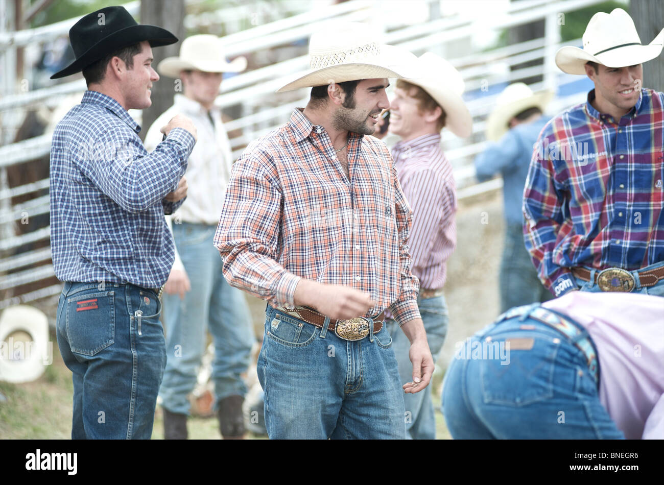 Cowboy-Mitglieder des PRCA Rodeo Veranstaltung in Bridgeport, Texas, USA Stockfoto