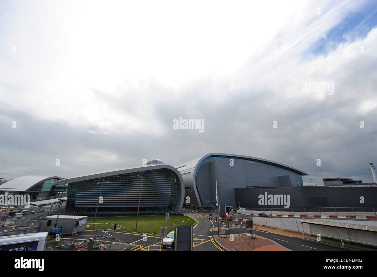 17. Juli 2010. Eine allgemeine Ansicht des Terminal 2 am Flughafen Dublin. Nach der Dublin Airport Authority der neuen zweiten termin Stockfoto