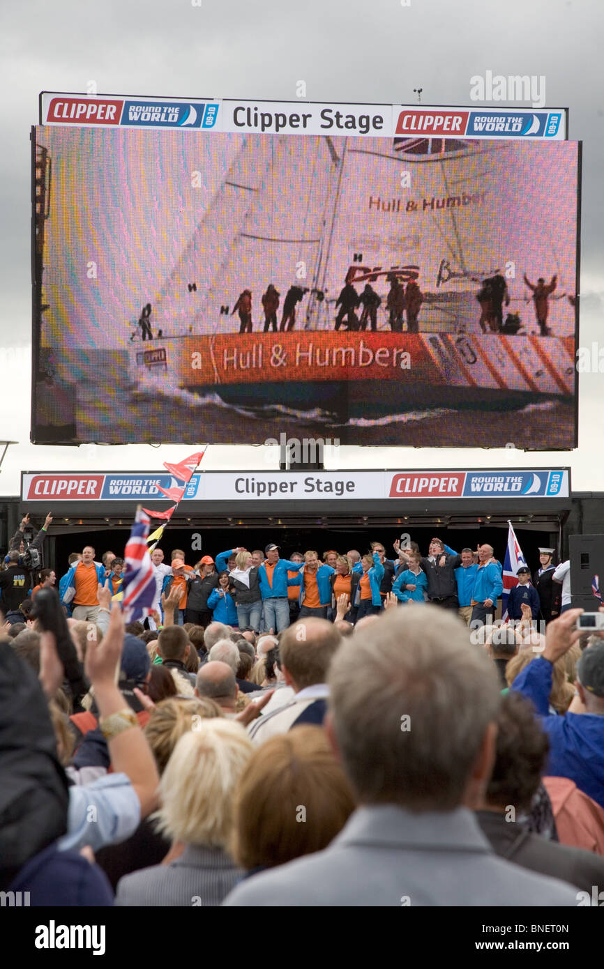 Clipper-2010-Präsentation und Auszeichnungen, Rumpf und Humber Crew auf der Bühne Stockfoto