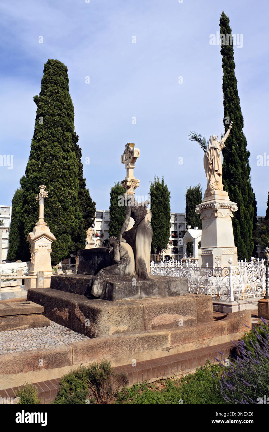 Der Friedhof Sant Sebastia in Sitges, Katalonien, Spanien. Stockfoto
