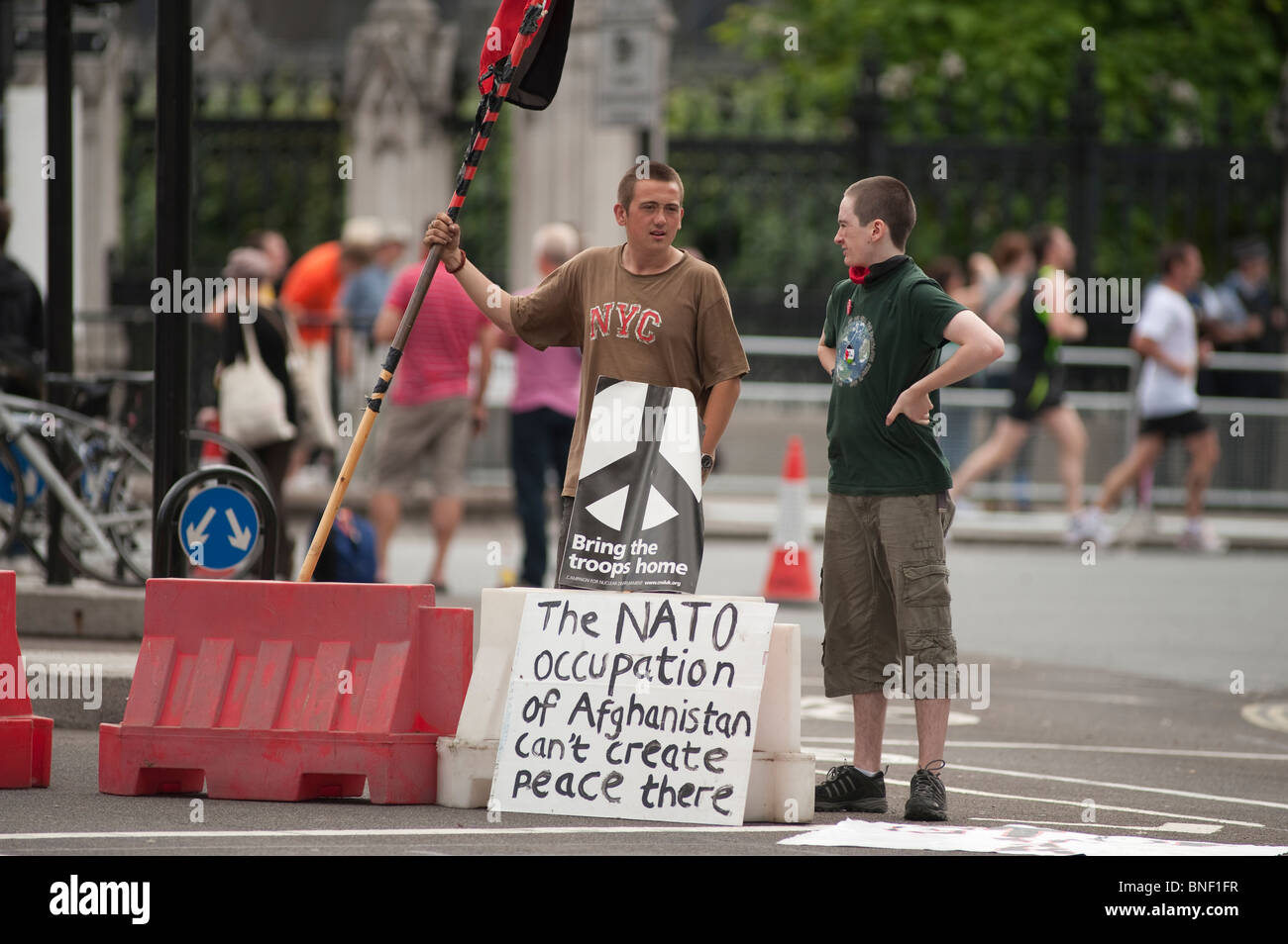 Anti-Kriegs-Demonstranten in Parliament Square Stockfoto