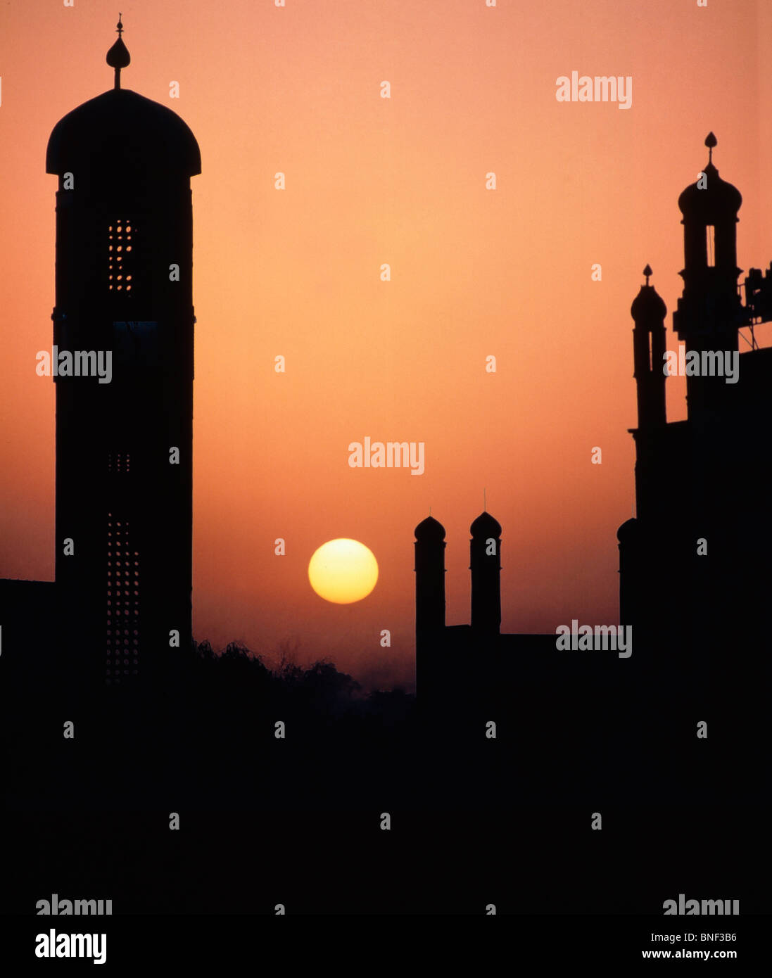 Moschee in der Abenddämmerung, Schrein von Hazrat Ali, Mazar-e-Sharif, Afghanistan Stockfoto