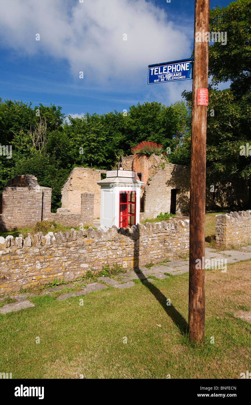 Bucht Dorf Telefonzelle (erbaut 1929), Isle of Purbeck, Dorset Stockfoto