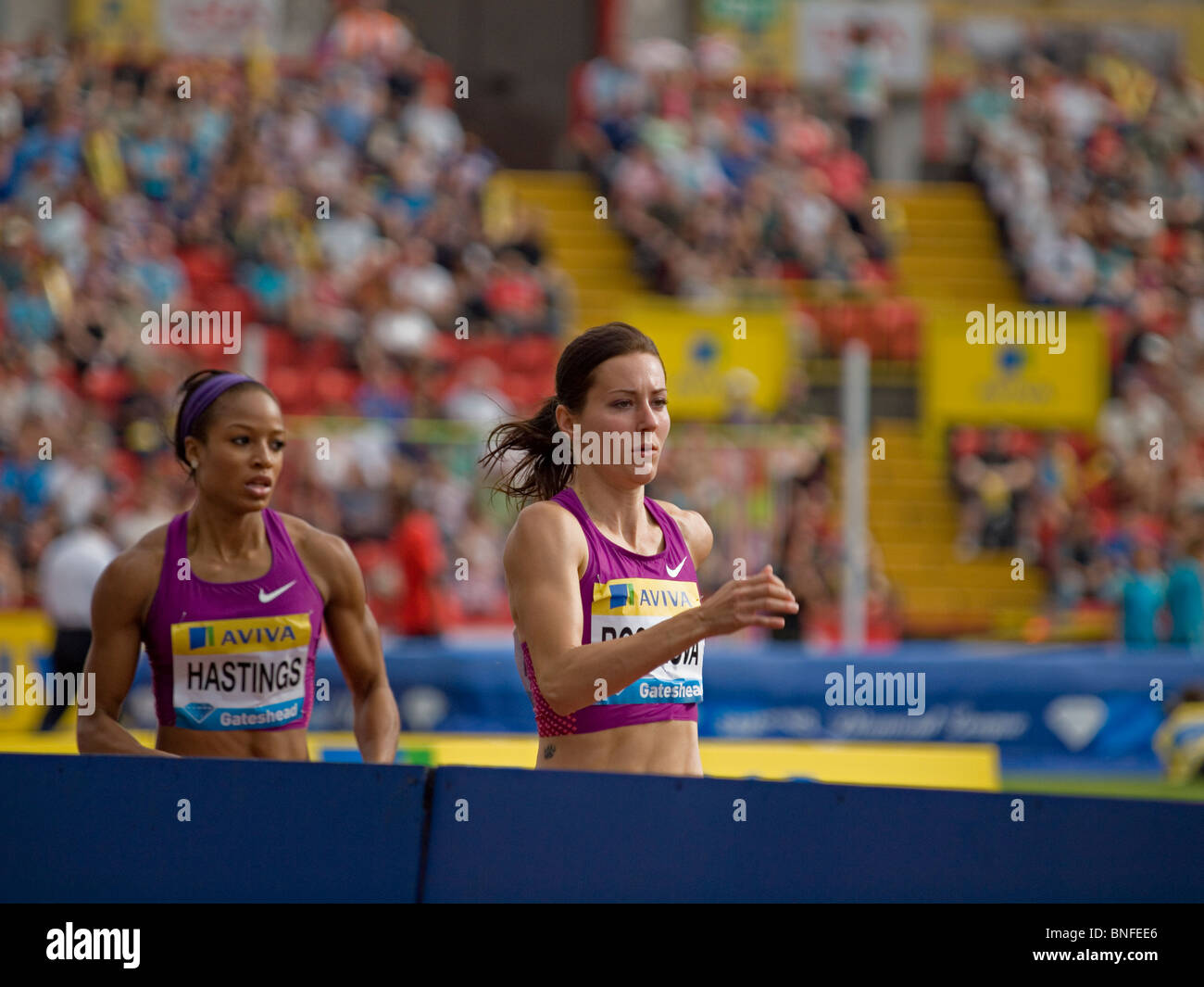 Natasha Hastings und Denisa Rosolova während 400 für Frauen in der IAAF Diamond League in Gateshead 2010 Stockfoto