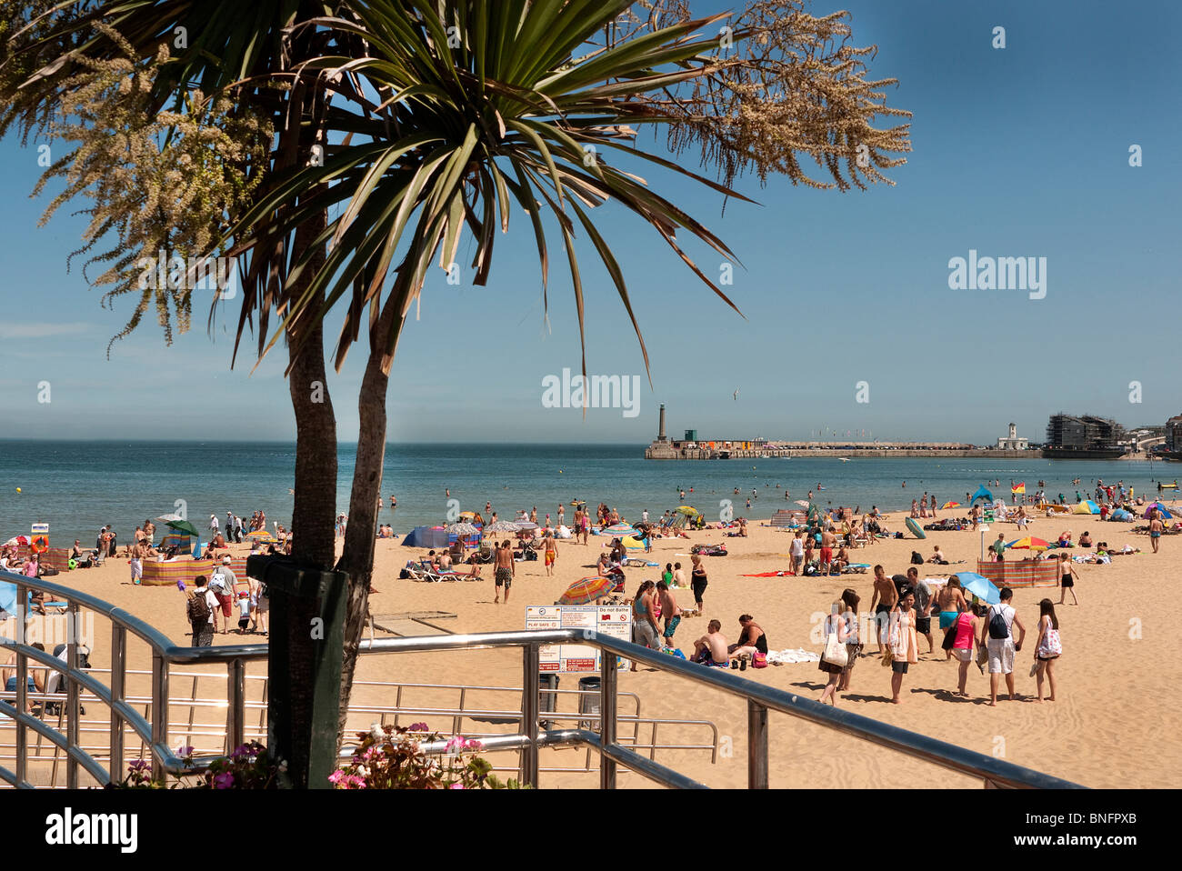 Margate Kent Hauptort Strand temp 30 c 07.10.2010 Stockfoto