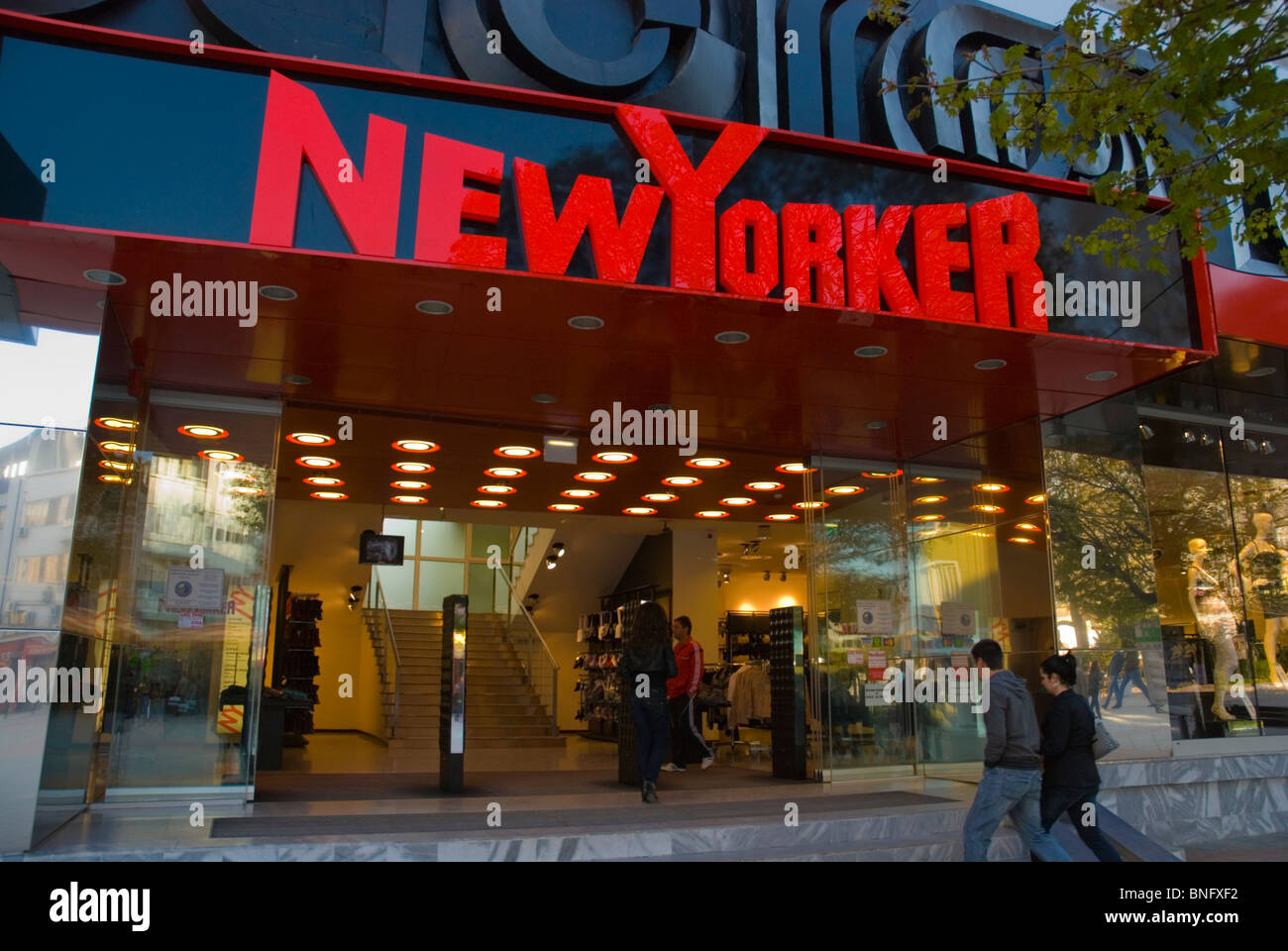 Yorker Kleidung Mode Shop zentrale Varna Schwarzmeerküste Bulgarien Europa Stockfoto