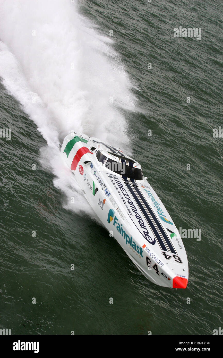 #64 Speedbuster Fainplast Italienisch. Evolution-Klasse. Marco Pennesi Liugi Bisceglia Ernesto Ascani. Powerboat P1 Welt Meisterschaften Stockfoto