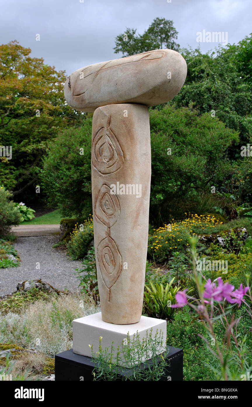 Ahne ich von Rita Phillips, Skulptur im Botanischen Garten der Universität Leicester Stockfoto