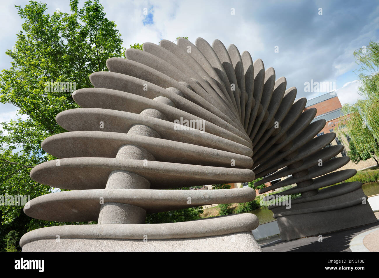 Die Skulptur, bekannt als Quantensprung gebaut als eine Hommage an Charles Darwin in Mardol Shrewsbury Stockfoto