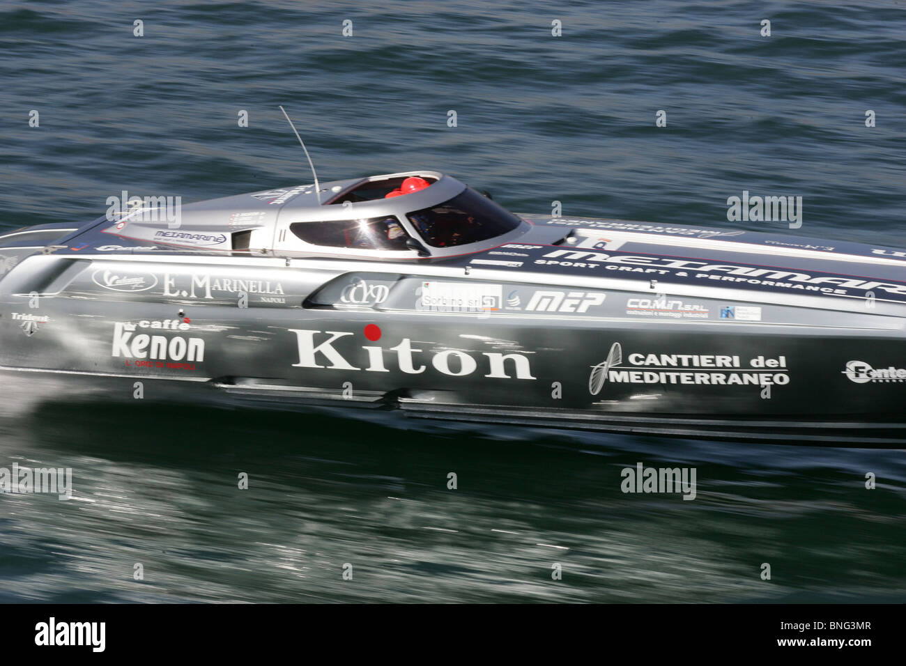 #90 Trident Kilton Trident Kiton italienischen Evolution Klasse. Giuseppe Salvatori Dario Longo Maurizio de Stasio. Powerboat P1 World Stockfoto