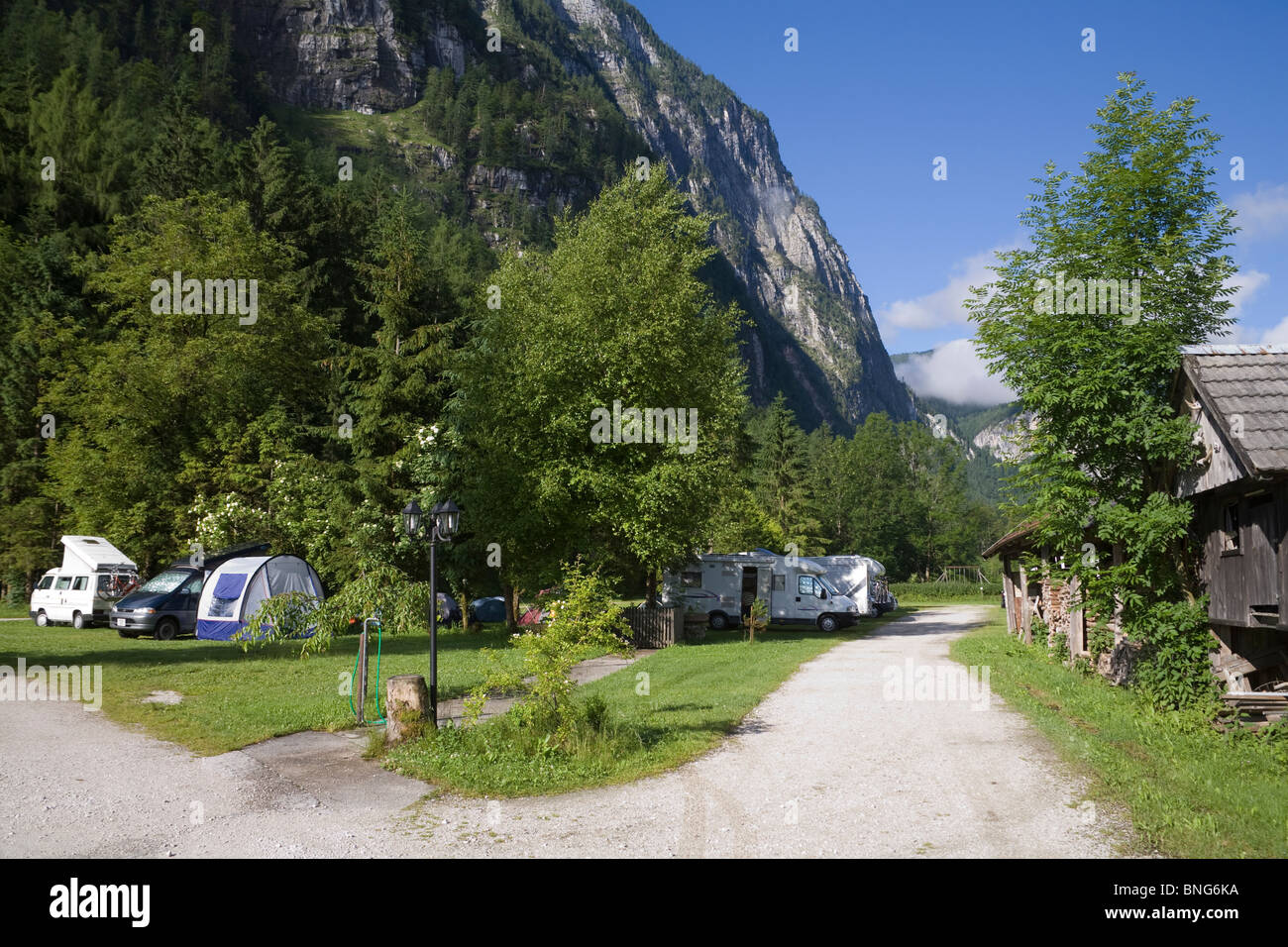 Österreich Europa EU-Campingplatz am Rande des Echerntales-Tals Stockfoto