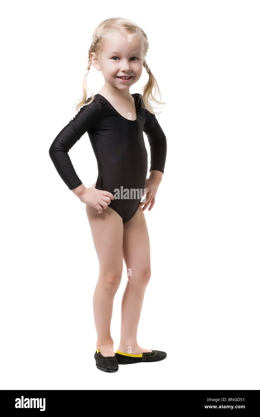 kleine blonde Mädchen in Bodysuit für Rhythmische Sportgymnastik, isoliert auf weiss Stockfoto
