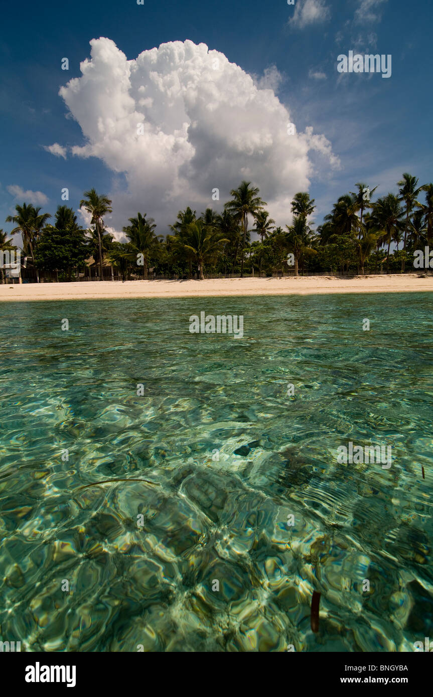 Schöne Aussicht aufs Meer auf den Philippinen. Stockfoto