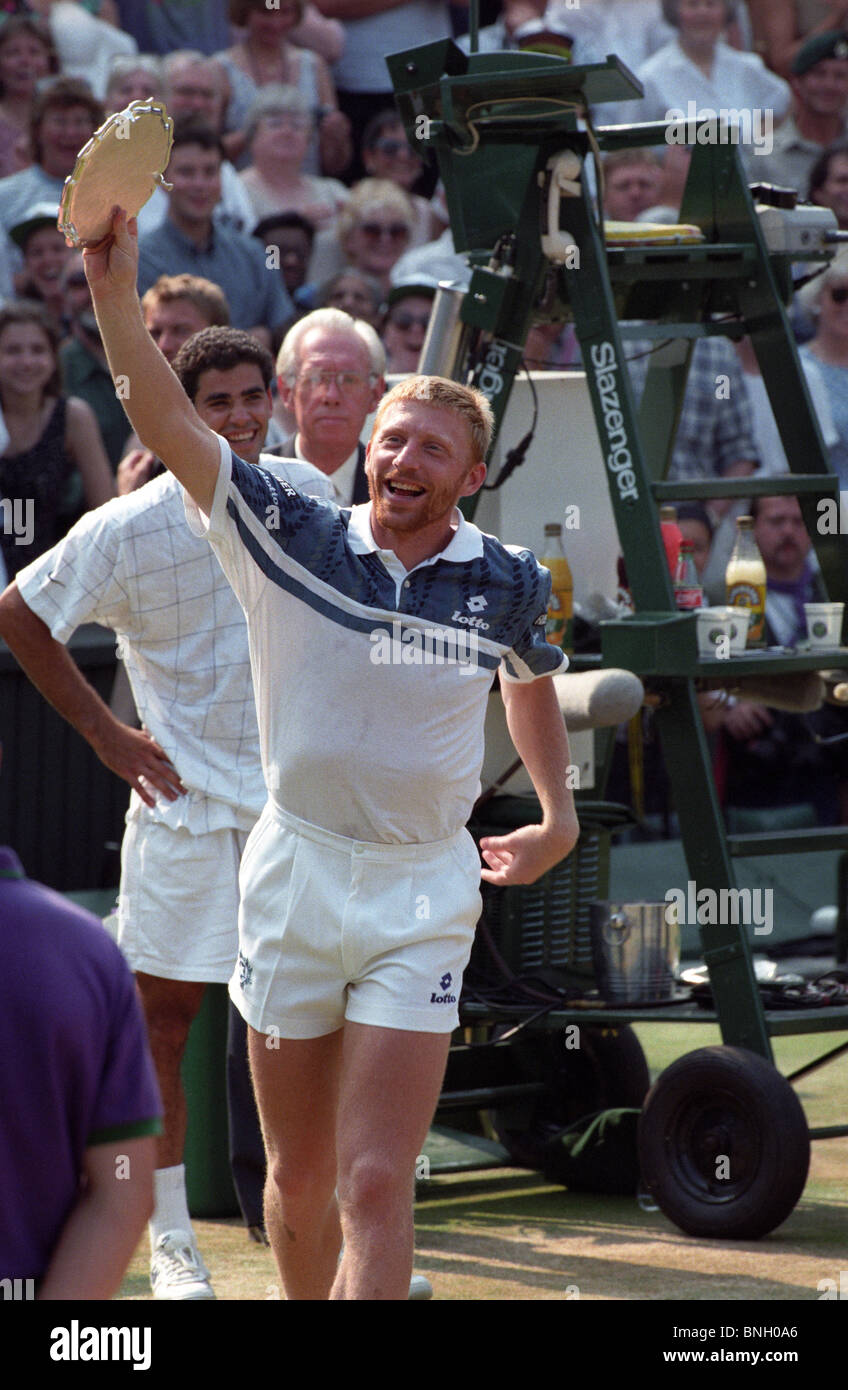 Wimbledon Tennis Herren Einzel Finale zwischen Pete Sampras und Boris Becker 07.09.1995 Boris Becker lächelnd in der Niederlage Stockfoto