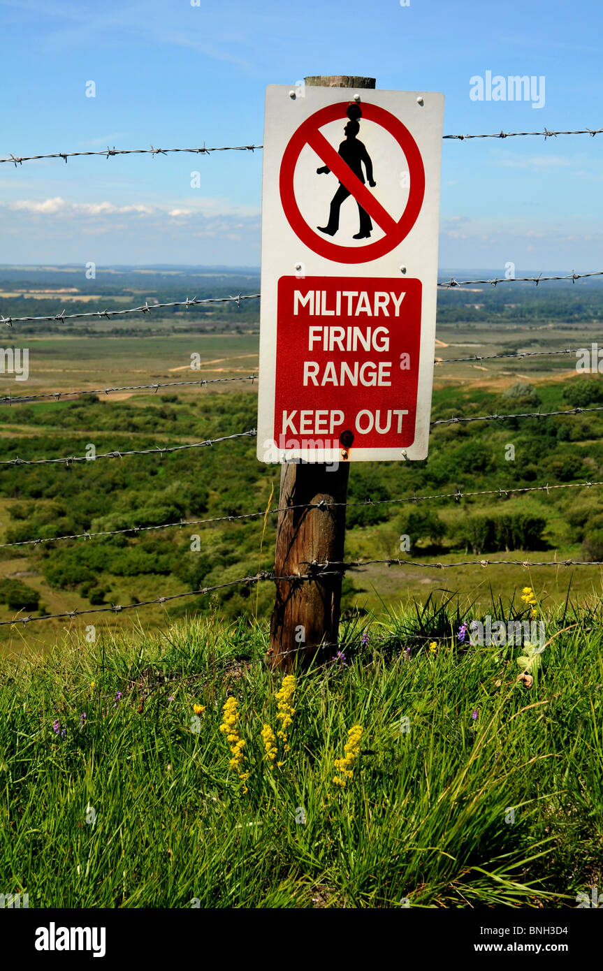 Militärischen Schießplatz Warnschild in Dorset England UK Stockfoto