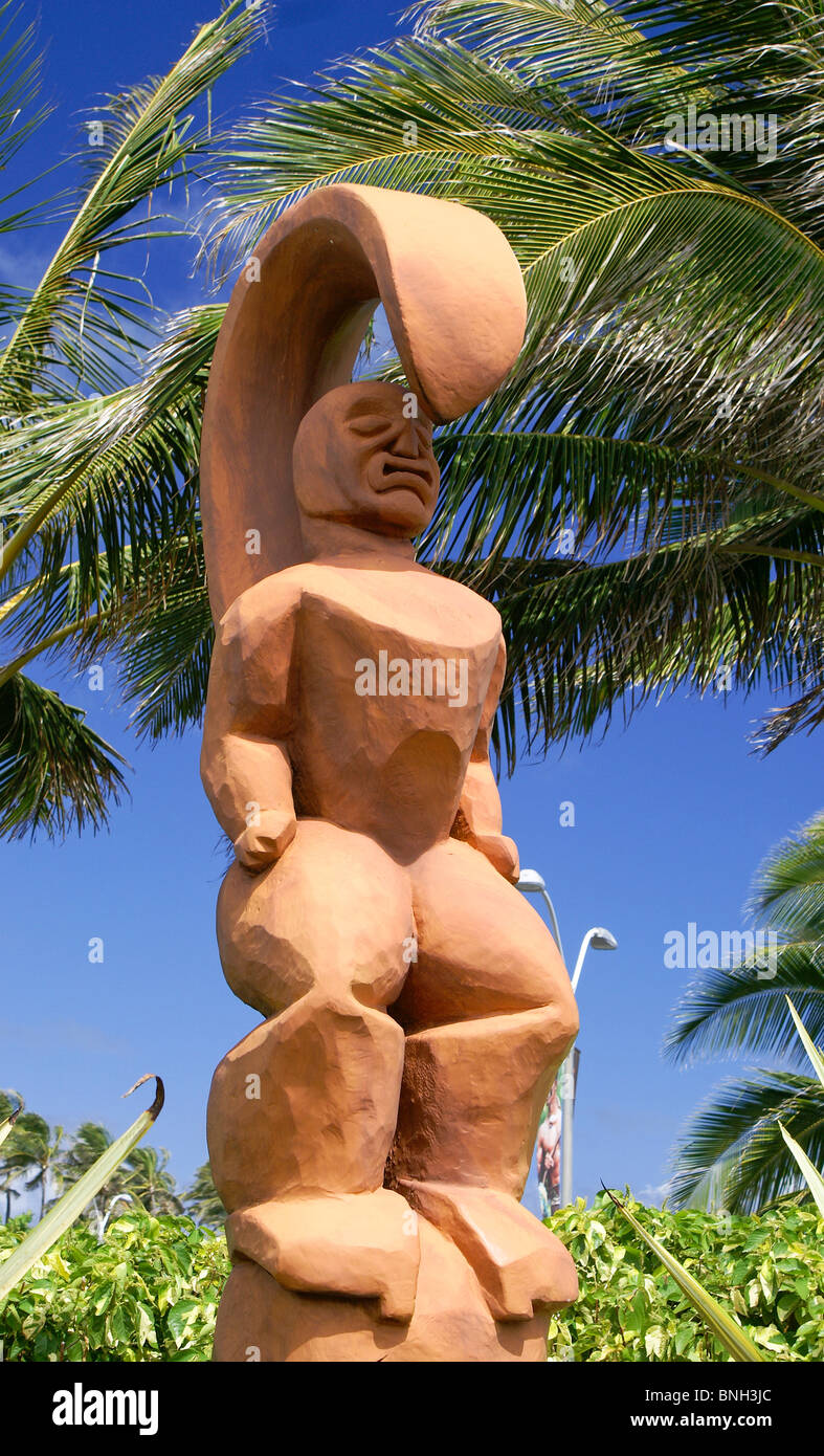 Replikat Statuen der polynesischen Götter schmücken die außerhalb der Polynesian Cultural Center in Laie, Oahu, Hawaii Stockfoto