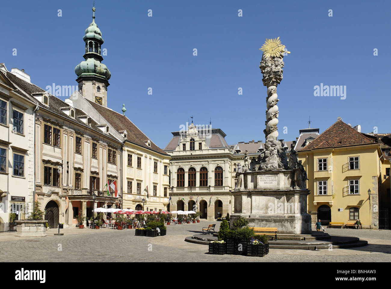 Stadt Ort Fö ter Feuerturm historische alte Stadt Sopron Ungarn Europa alte Architektur Gebäude blauer Himmel Wahrzeichen Stockfoto