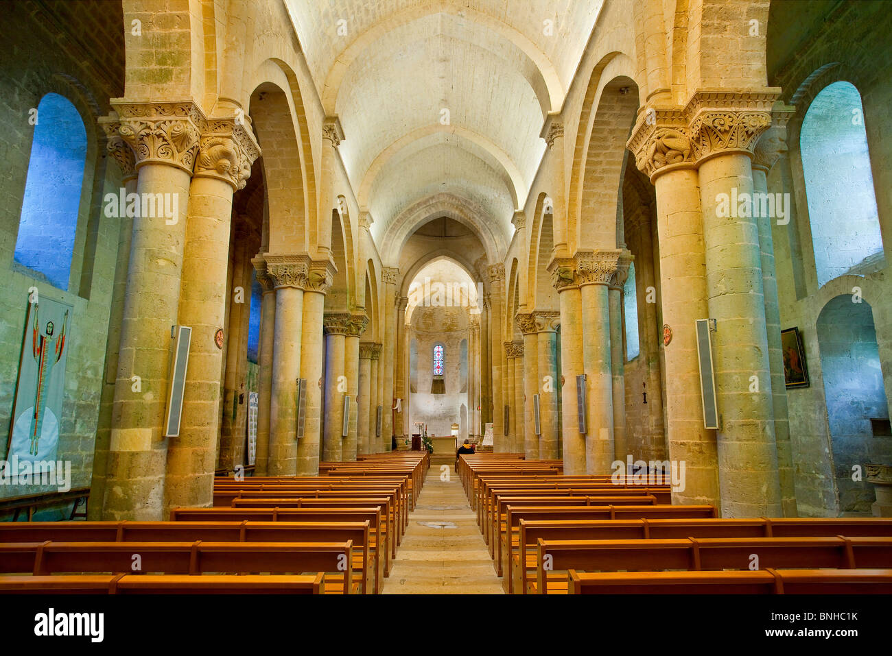 Aulnay de Saintonge, Kirche Saint-Pierre, einen Stopp auf dem Weg von Compostela Stockfoto